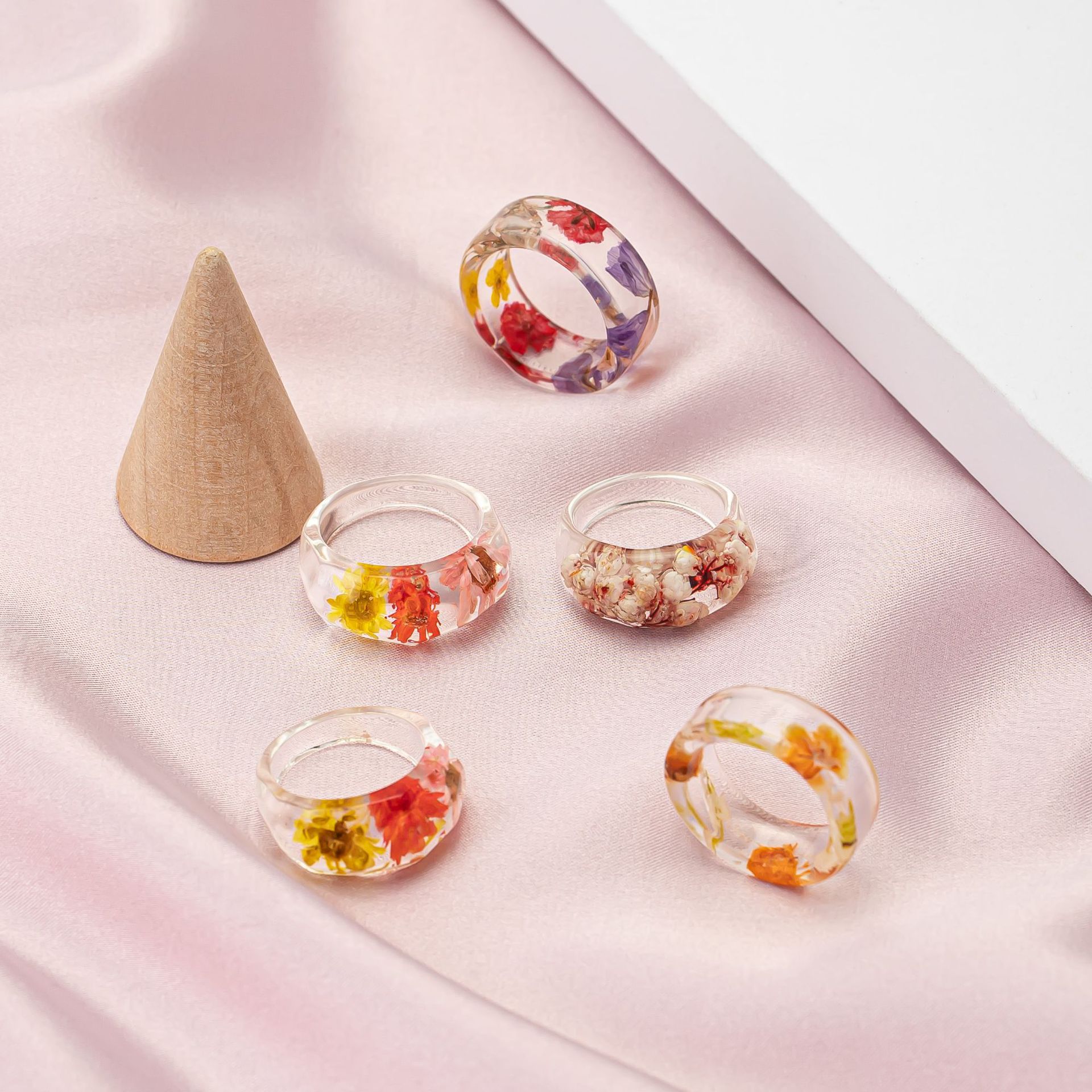 แหวนอะคริลิคเรซิ่นลายดอกเดซี่แ - Dried Flower Bulk บทวิจารณ์และราคา